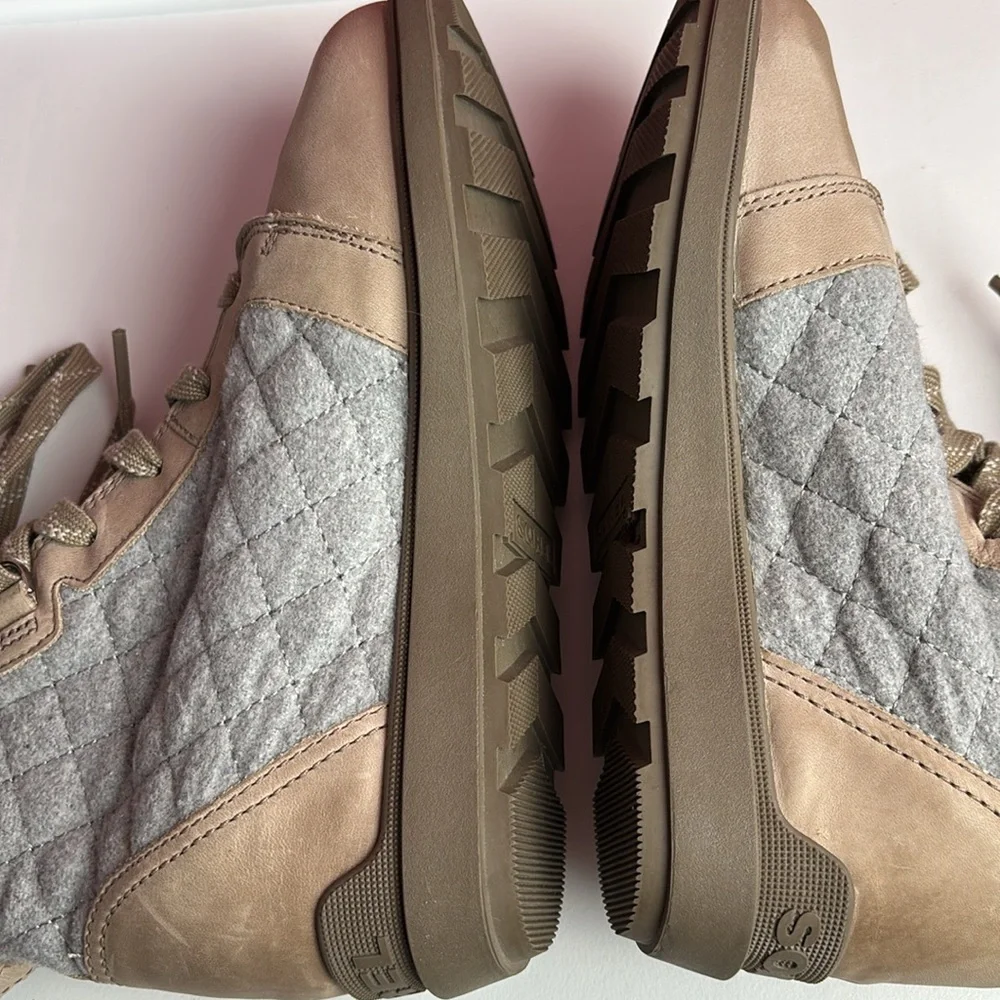 SOREL Women's Evie II NW Lace Waterproof Wedge Bootie‎ Boot Omega Taupe Size 8